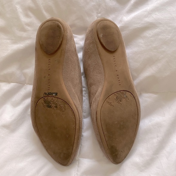 Kelly & Katie Pirassa Ballet Flats in Taupe Suede - 7 - Picture 4 of 4